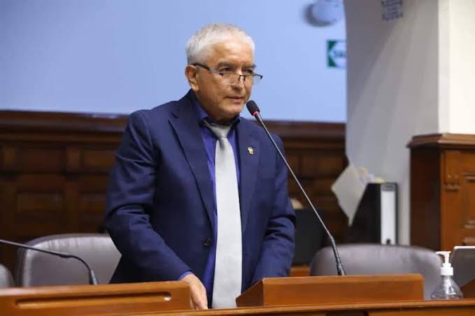 Héctor Acuña es la propuesta de APP para presidir el Congreso