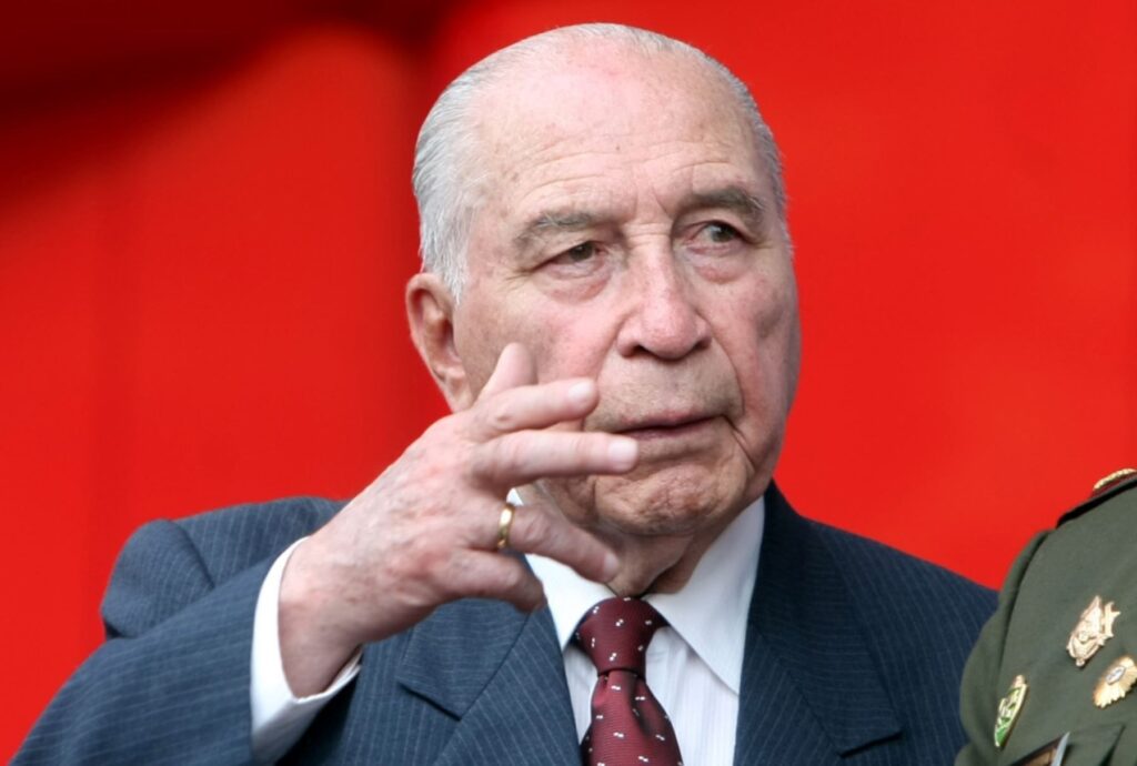 El exdictador Francisco Morales Bermúdez fallece a los 100 años