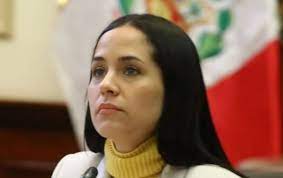 Sigrid sobre denuncia contra Castillo: «¿Qué clase de justicia es esta?»