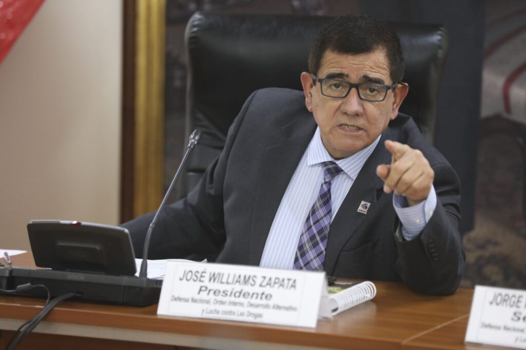 Presidente del Congreso: «Cuestión de confianza no es atendible»
