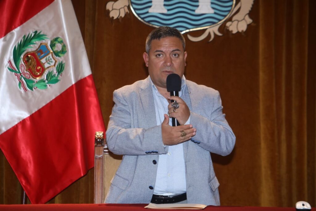 Gerente municipal de Arturo Fernández, en la comuna de Trujillo, renuncia al cargo