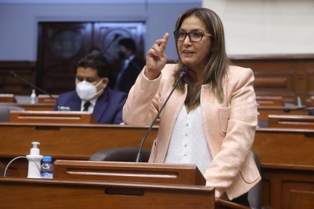 «Mochasueldo»: Otra extrabajadora revela que Magaly Ruíz le pidió un «aporte»