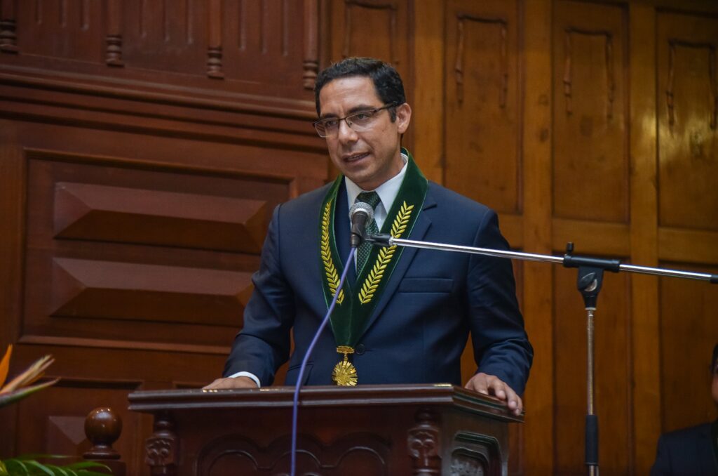 Yvo Hora Ordinola asume como nuevo decano del Colegio de Abogados de La Libertad