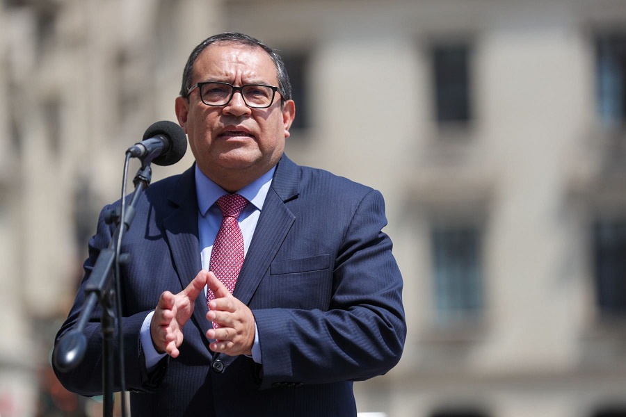 Alberto Otárola insta a Dina Boluarte a romper sus 90 días de silencio: “Espero que pronto le hable a la prensa”
